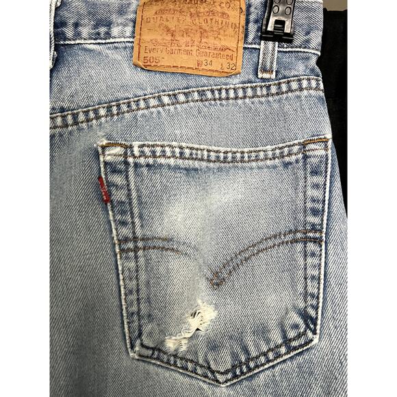 Men's Levi's 505 Regular Fit Light Wash Distressed Holes Denim Blue Jeans 34x32 - Picture 6 of 6